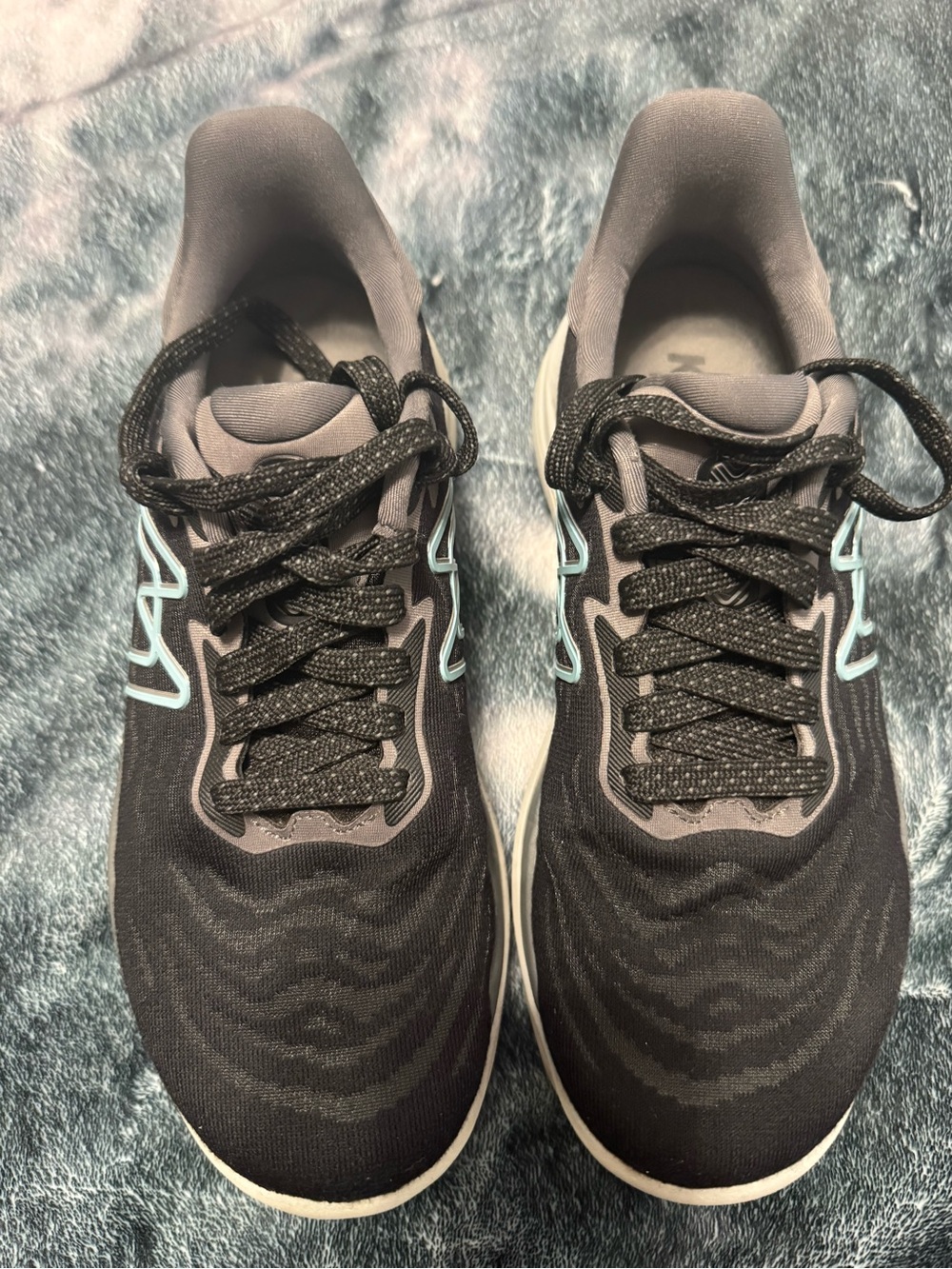 Karhu Ikoni 3.0 Women’s Black Running Sneakers with Light Blue Accents